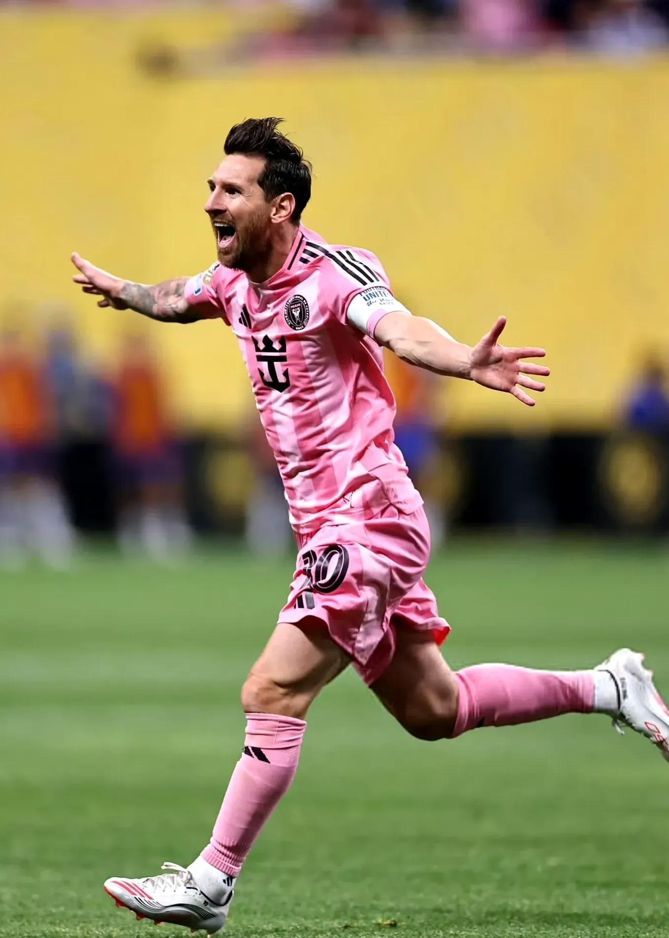 爱游戏体育-梅西连续十五场比赛得分超过比赛规则变更，TES不断突破！