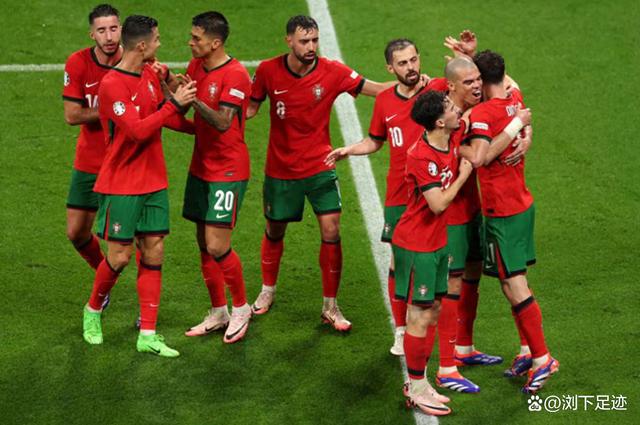 爱游戏-C罗与70激战热火分钟，夺冠胜负难料！，费德勒焦点对战上演精彩一战的简单介绍