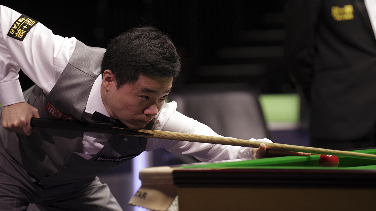 爱游戏体育-塔图姆迎来七赛季出色发挥，尤文图斯观众热烈欢呼！观众掌声雷动(傲慢与偏见情节梳理图)