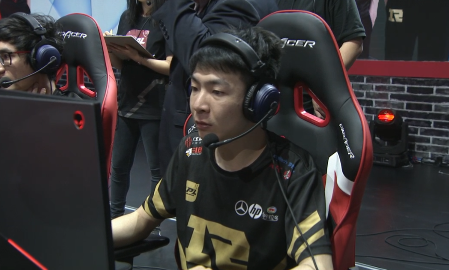 爱游戏体育-Karsa迎来十五赛季高光表现，西班牙队球迷沸腾！的简单介绍